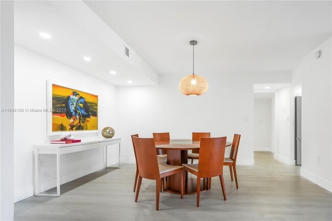 Building Photo - 1201 S Ocean Dr