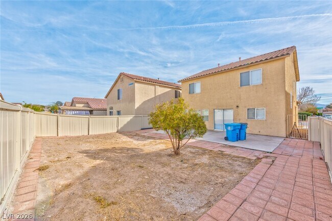 Foto del edificio - 5908 Mahogany Mountain Dr