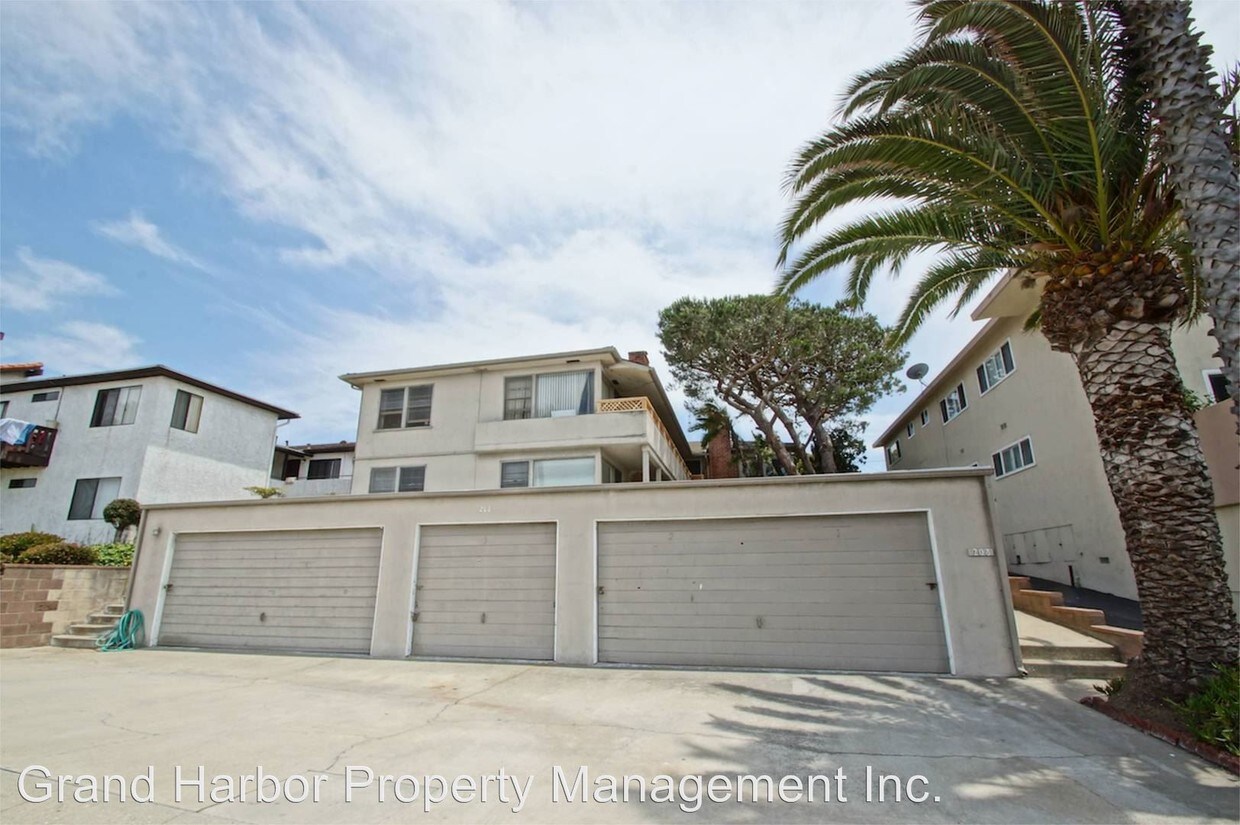 208 Palos Verdes Blvd, Redondo Beach, CA 90277 Apartment for Rent in
