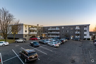 Building Photo - Gold Zone Ridge