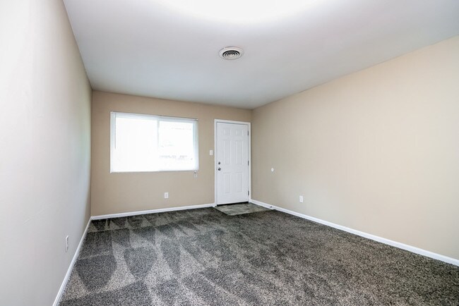 Building Photo - Another Great Conrex Home!