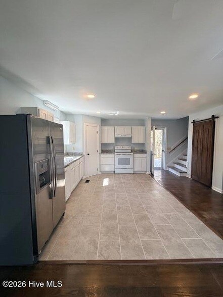 Foto del edificio - 309 Country Club Ln