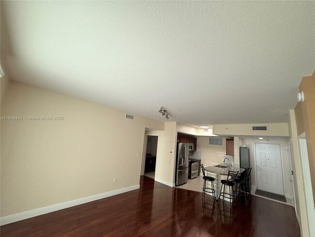 Foto del edificio - 7275 SW 90th Way
