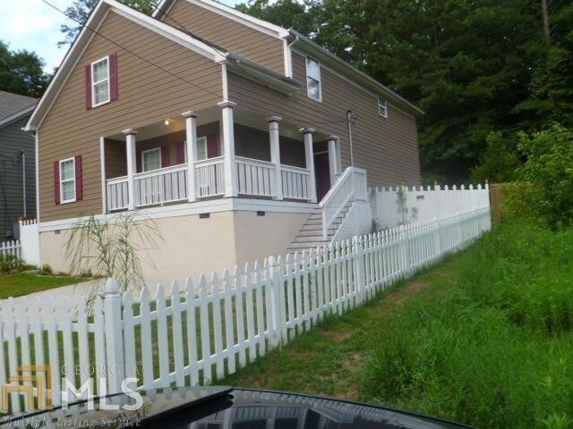 Foto principal - 168 Brownlee Rd SW