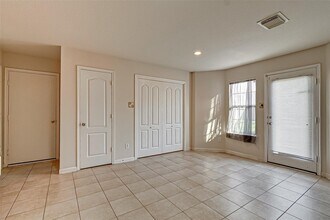 Building Photo - 2642 Skyview Trace Ct