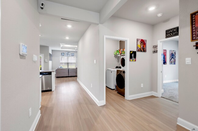 Foto del edificio - 5371 Leeds Ln