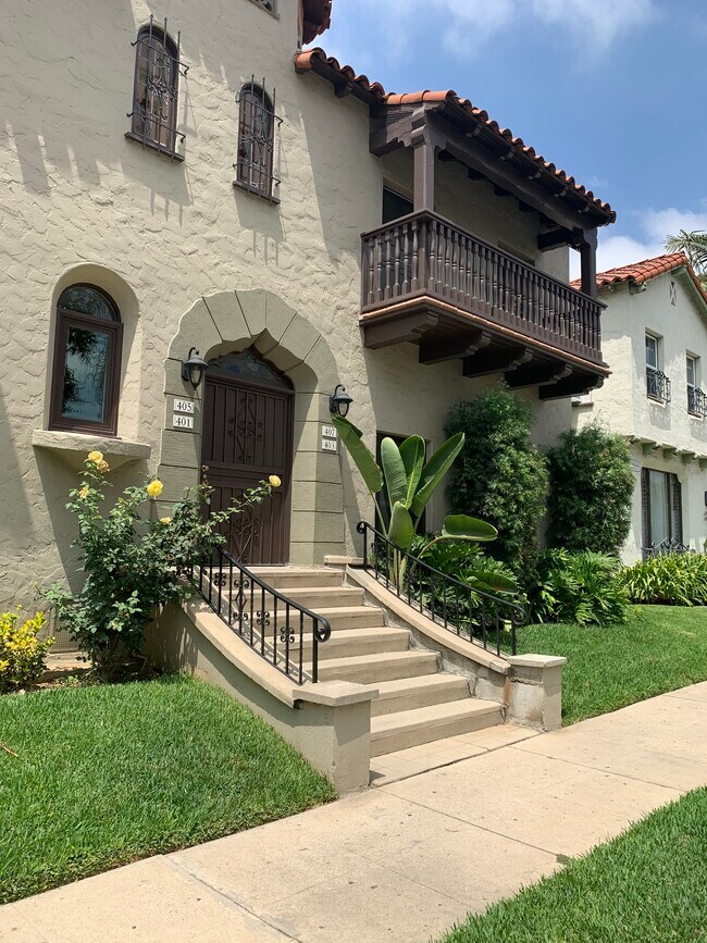 Building Entrance - 407 N Sierra Bonita Ave