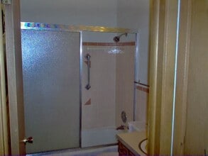 Building Photo - 2523 N Garfield Ave