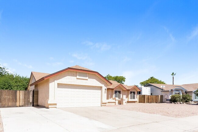Building Photo - 7580 W San Miguel Ave