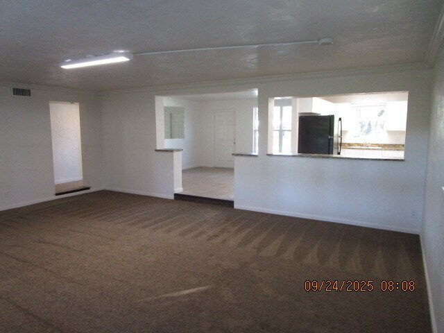 Foto del edificio - 715 Essex Rd