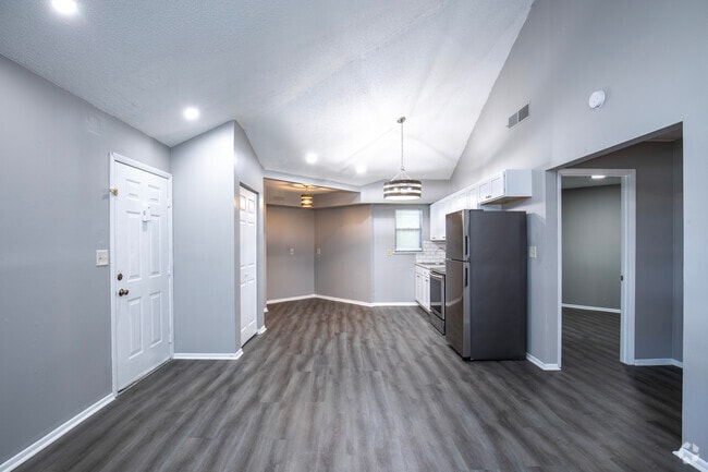 1BR, 1BA - 9665SF - 8014 Tommy Ct Tampa, FL 33619-4833 - Octagon LLC