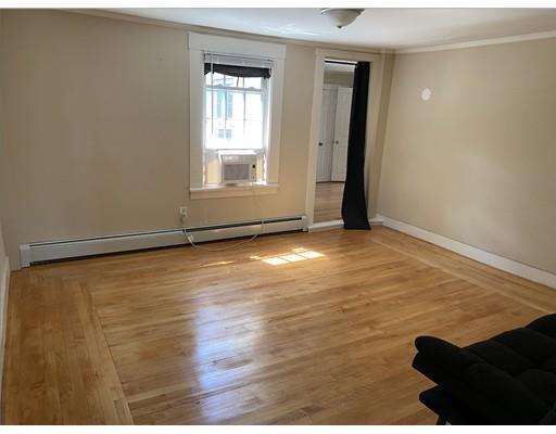Primary Photo - 61 Carlisle St