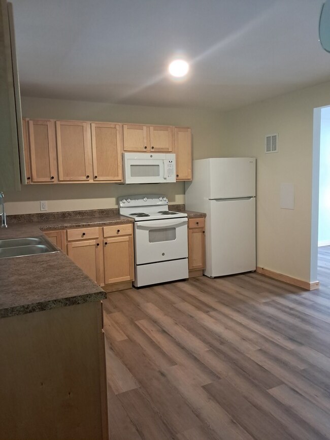 Foto del edificio - 315 #4 Sulphur Springs Rd