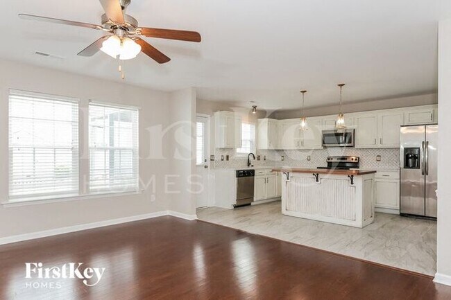 Building Photo - 5793 Midstream Cir