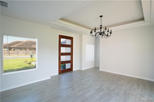 Building Photo - 2412 San Pascual St
