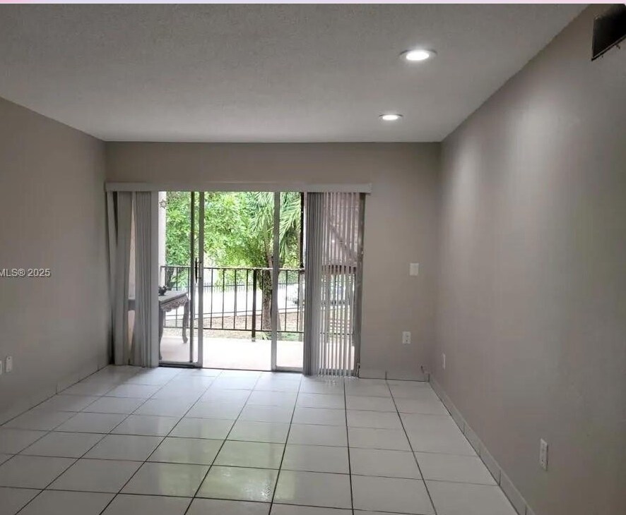 Foto del edificio - 6055 W 19th Ave