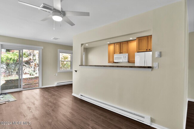 Foto del edificio - 24 Andover Ct