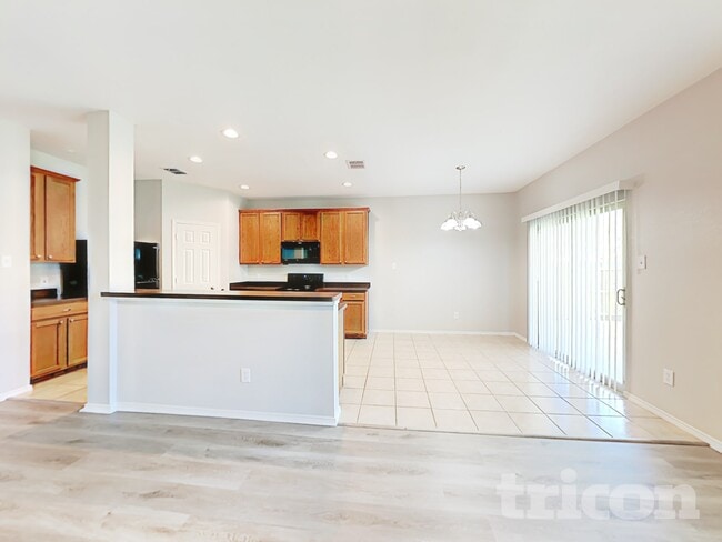 Building Photo - 2809 Thistlewood Dr