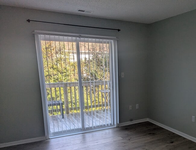 Building Photo - 3309 Bridges St