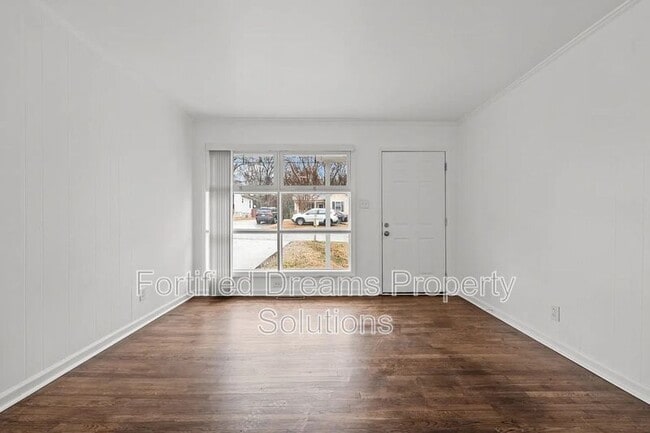 Foto del edificio - 1710 Rainbow Dr