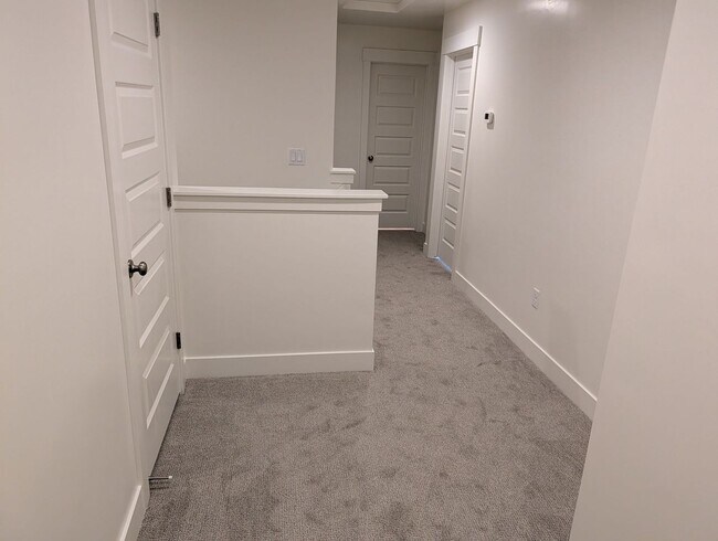 Foto del edificio - Move In Ready 4 Bedroom Home!