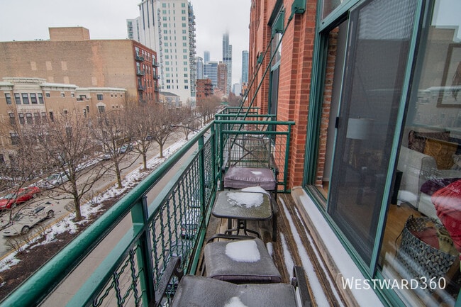 Building Photo - 1727 S Indiana Ave