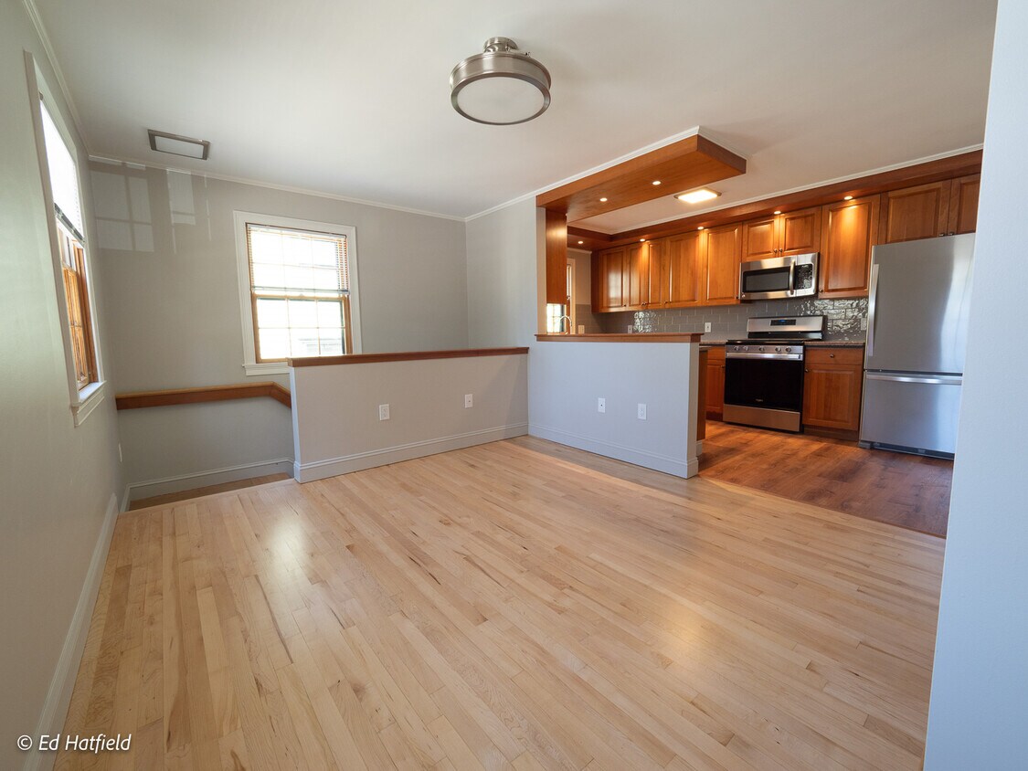 Dinning area and kitchen - 3 Webster Avenue