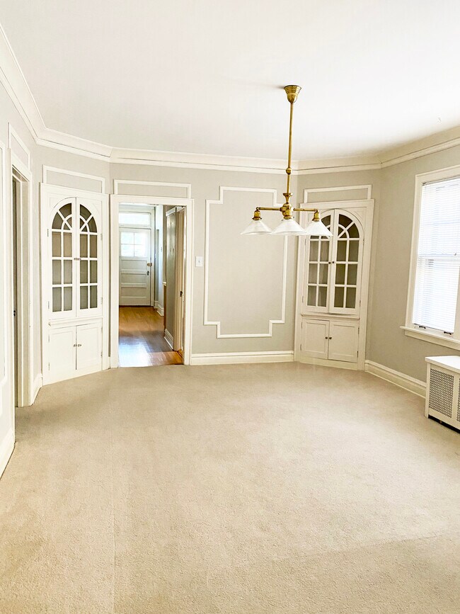 Dining Room - 2519 Central St