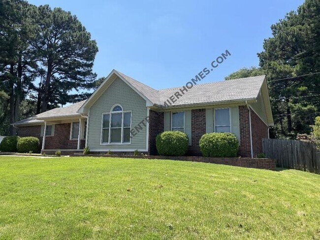 Building Photo - 18 Pointer Dr. Alexander, AR 72002