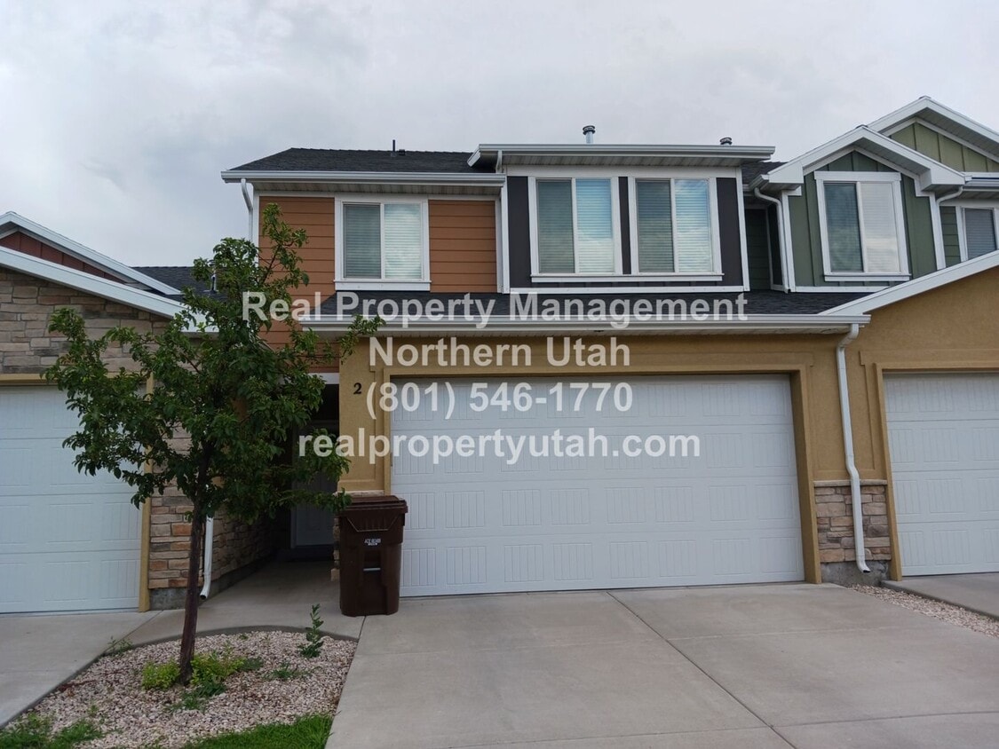 Primary Photo - 3 Bed 2.5 Bath Townhome in West Haven Comi...