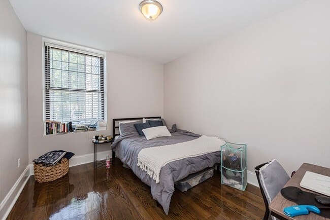 Foto del edificio - Renovated 3 bed 2 bath in Fort Hill......