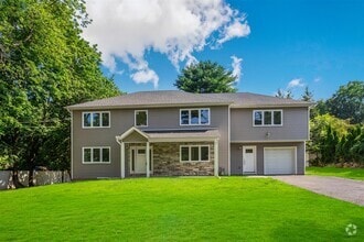 Building Photo - 250 Blauvelt Rd
