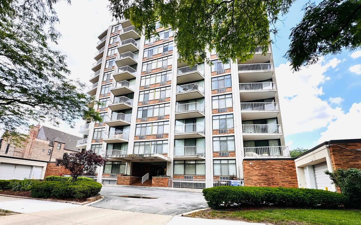 Foto principal - 3100 S King Dr