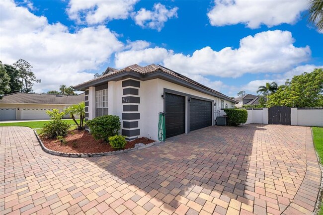 Building Photo - 8724 Kenmure Cove