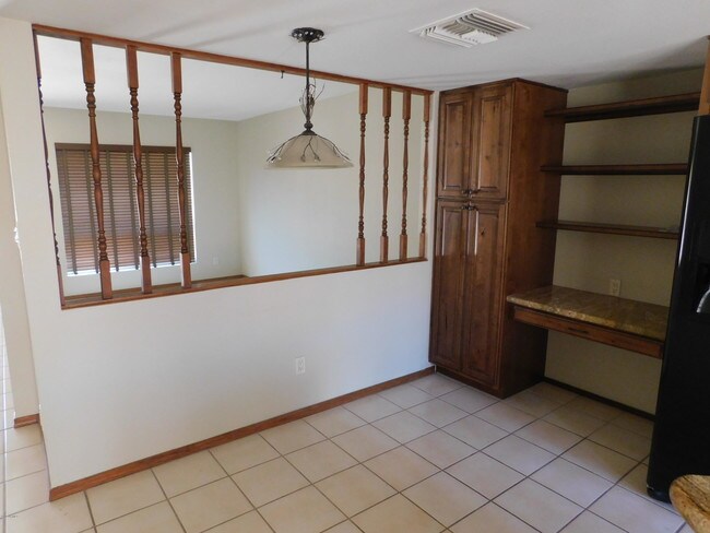 Foto del edificio - 5228 W Vogel Ave