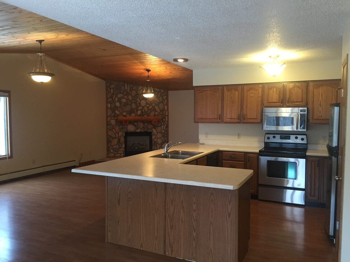 924 W Ridge St Unit 1, Marquette, MI 49855 924 W Ridge St Marquette