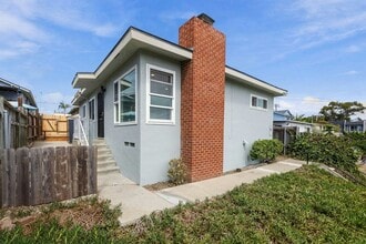 Building Photo - 2247 Bolinas St
