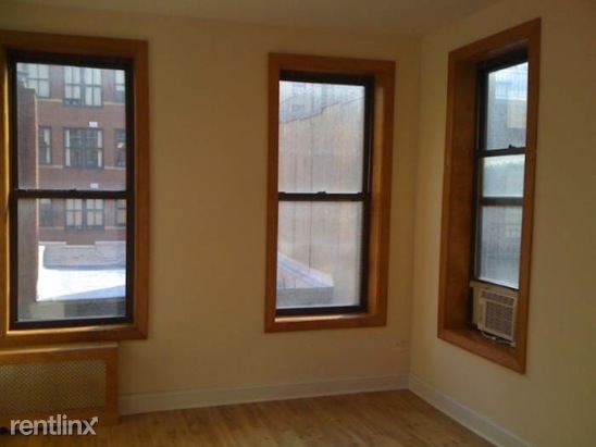 Building Photo - 319 W 21st St