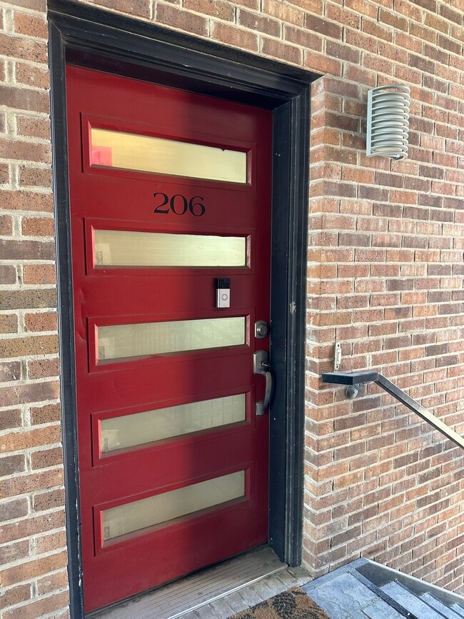 Foto del edificio - 1320 N Main St