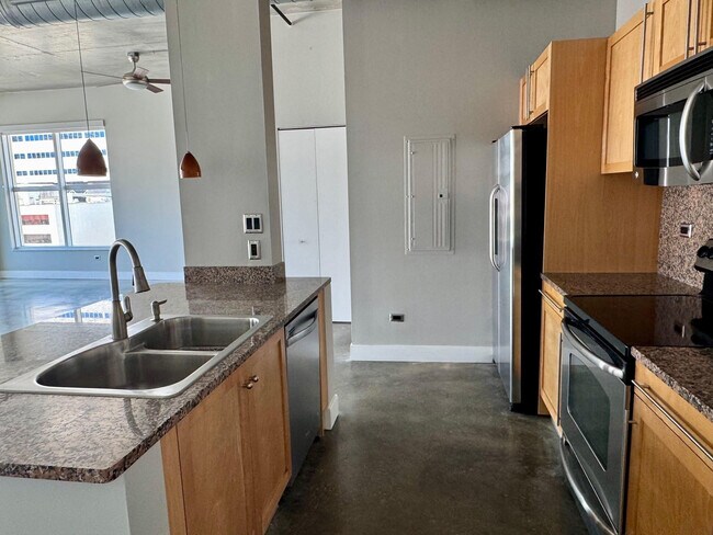 Foto del edificio - 313 NE 2nd St