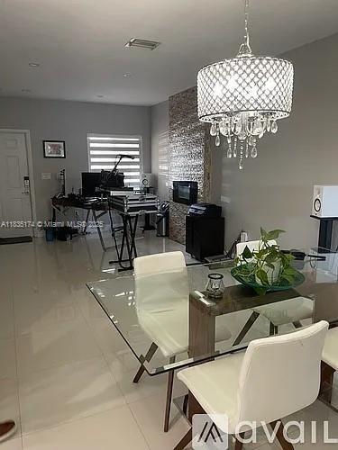 Foto del edificio - 977 SW 147th Ct