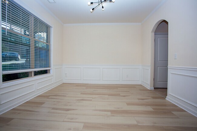 Building Photo - 6469 Panasa Ct