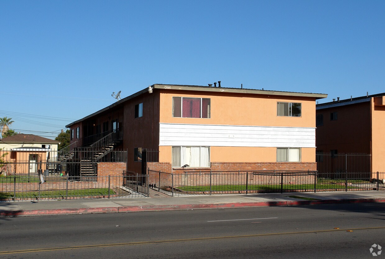 Primary Photo - 822 S Raitt St