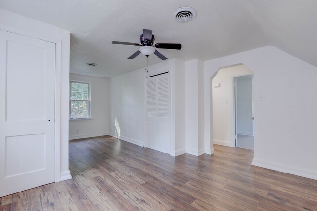 Foto del edificio - Wildwood Rd 2217