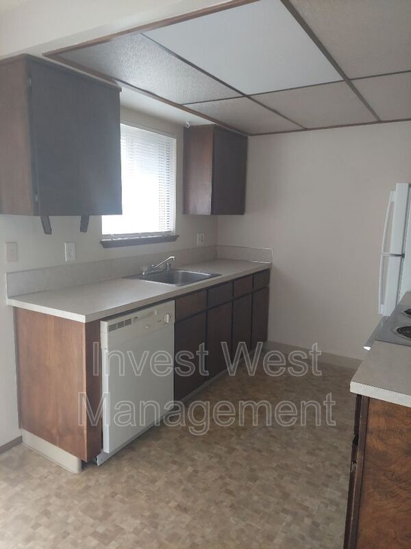 Foto del edificio - 2815 E 19th St