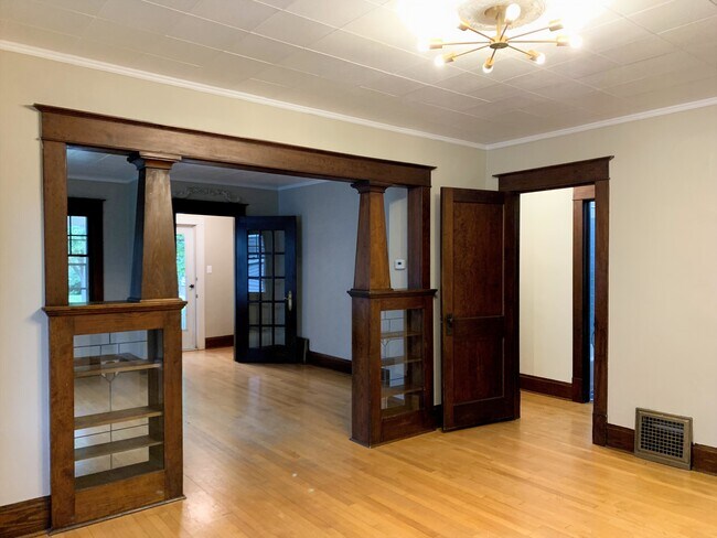 Foto del edificio - 1232 Porlier St