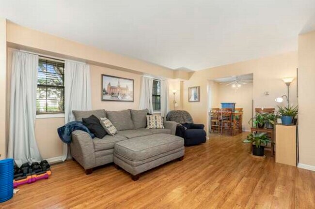 Living Room - 1482 W Jefferson Ave