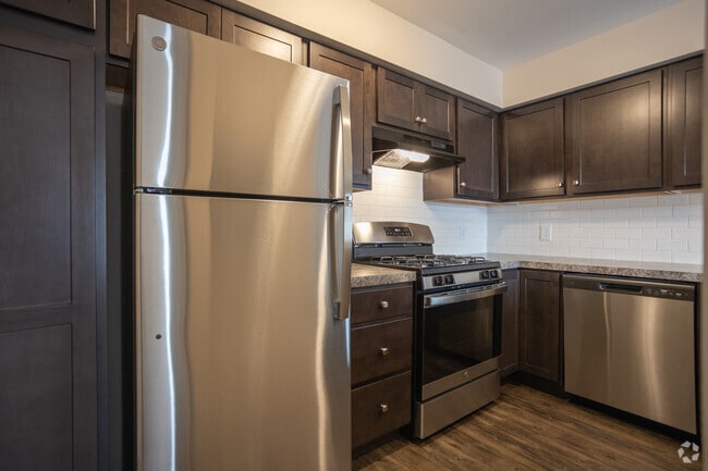 Remodeled 1 Bedroom with Den - Bayberry Farms Apartments