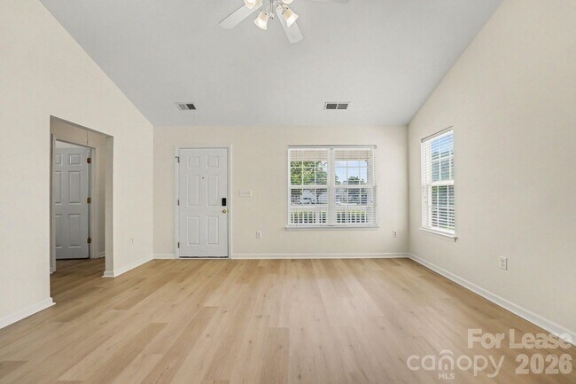 Foto del edificio - 2163 Wexford Way