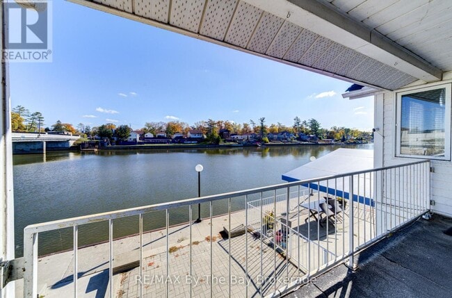 Photo du bâtiment - 15 Willow St